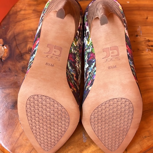 JOE’S NEW MULTI COLORED PAINT BLOTCHED HEELS - Picture 2 of 3